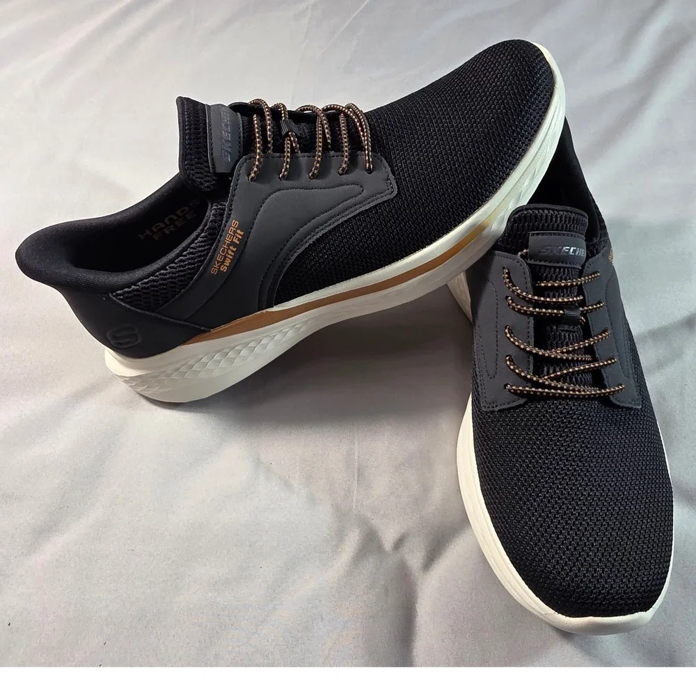Skechers Swift Fit Hands Free Slip-ins Mens 11 Black Sneakers NEW